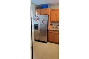 111 Royal Pk Dr APT 4F, Oakland Park, FL 33309, Sold 06/20/25
