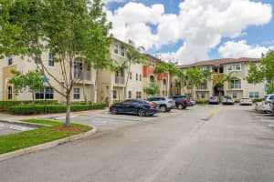 8620 NW 97th Ave APT 105, Medley, FL 33178, Sold 11/04/24