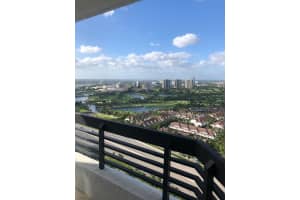 3500 Mystic Pointe Dr 3004, Aventura