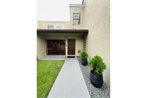 10415 SW 153rd Ct APT 2, Miami, FL 33196, Sold 11/22/24