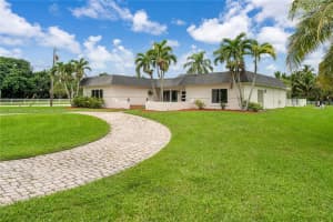 651 NW 118th Ave, Plantation, FL 33325, Sold 10/01/24