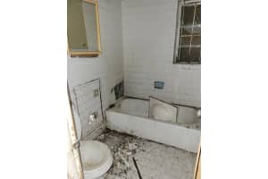 2481 NW 154th St, Miami Gardens, FL 33054, Sold 09/24/24