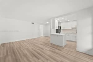 240 Collins Ave APT 5C, Miami Beach, FL 33139, Sold 05/05/25