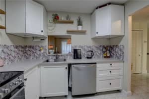 233 NE 14th Ave APT 304, Hallandale Beach, FL 33009, - MLS#A11649120
