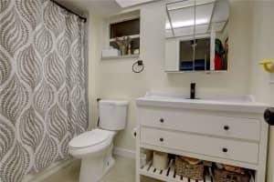 233 NE 14th Ave APT 304, Hallandale Beach, FL 33009, - MLS#A11649120
