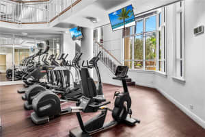 701 Brickell Key Blvd APT 708, Miami, FL 33131, Sold 04/17/25