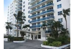 7501 E Treasure Dr APT 2M, North Bay Village, FL 33141, Sold 01/16/25