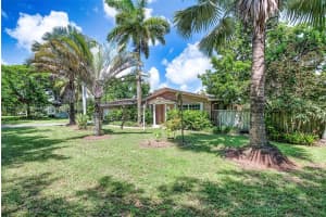 8405 SW 144th St, Palmetto Bay, FL 33158, Sold 03/03/25