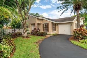 541 Auburn Way, Davie, FL 33325, Sold 10/10/24