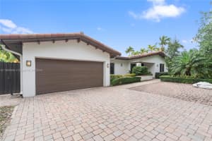 9860 NW 27th St, Doral, FL 33172, Sold 02/27/25