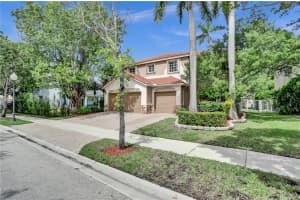 1041 Nandina Dr, Weston, FL 33327, Sold 01/02/25