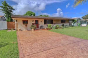 8831 NW 12th St, Pembroke Pines, FL 33024, Sold 10/31/24