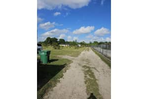 19685 SW 185th Ct, Miami, FL 33187, Sold 10/18/24