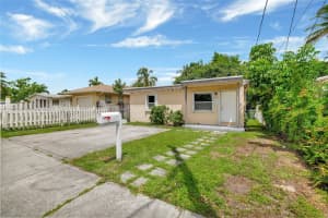 724 NW 5th Ct, Hallandale Beach, FL 33009, Sold 11/04/24