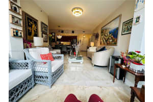 9725 NW 52nd St APT 212, Doral, FL 33178, Sold 10/18/24