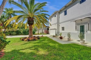 5711 Meadhaven St, Davie, FL 33331, Sold 10/04/24