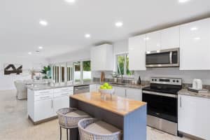 7530 Center Bay Dr, North Bay Village, FL 33141, Sold 10/02/24