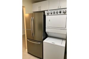 7985 SW 86th St APT 404, Miami, FL 33143, Sold 11/22/24