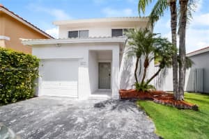 927 SE 13th Rd, Homestead, FL 33035, Sold 01/24/25