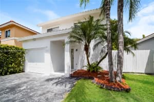 927 SE 13th Rd, Homestead, FL 33035, Sold 01/24/25