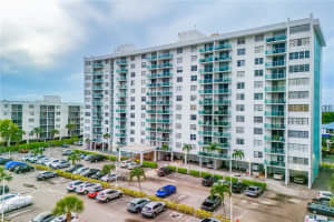 2841 Ne 163rd St 704, North Miami Beach