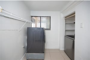 2801 NW 13th St APT D, Miami, FL 33125, Sold 12/02/24