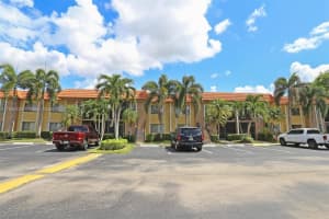 437 Lakeview Dr APT 102, Weston, FL 33326, Sold 11/26/24