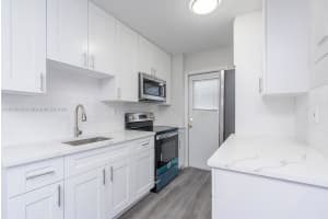 1614 West Ave APT 606, Miami Beach, FL 33139, Sold 12/02/24