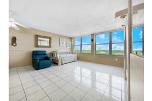 2899 Collins Ave APT 1150, Miami Beach, FL 33140, Sold 04/25/25