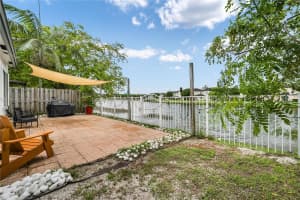 2864 NE 1st Dr, Homestead, FL 33033, Sold 12/05/24