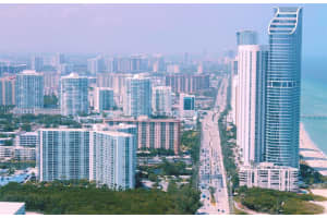 100 Bayview Dr APT 924, Sunny Isles Beach, FL 33160, Sold 11/20/24