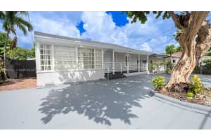550 NW 43rd Pl, Miami, FL 33126, Sold 10/29/24