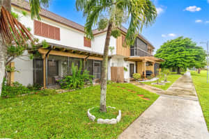 6745 NW 169th St #13G, Hialeah, FL 33015, Sold 12/04/24
