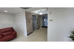 1825 W 44th Pl APT 207, Hialeah, FL 33012, Sold 11/27/24