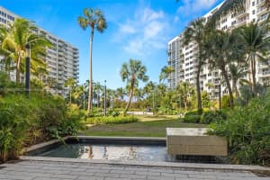 1500 Bay Rd APT 940S, Miami Beach, FL 33139, Sold 05/01/25