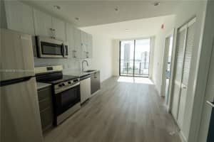 1642 NE 1st Ave #1413, Miami, FL 33132, - MLS#A11650919