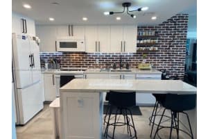 100 Lincoln Rd, Miami Beach, FL 33139, Sold 10/30/24