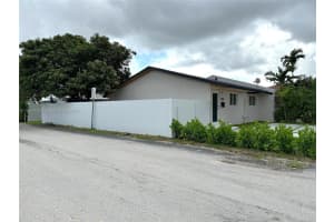 10316 SW 20th St, Miami, FL 33165, Sold 10/07/24
