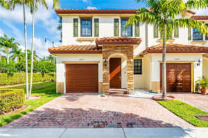3325 SE 1st St, Homestead, FL 33033, Sold 10/18/24