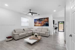 3325 SE 1st St, Homestead, FL 33033, Sold 10/18/24