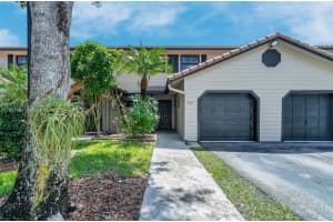 9024 Vineyard Lake Dr #9024, Plantation, FL 33324, Sold 10/29/24