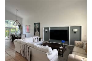 9779 NW 32nd St, Doral, FL 33172, Sold 10/25/24