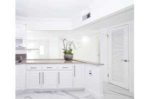 1680 NE 191st St Apt 305-2, Miami, FL 33179, - MLS#A11651324