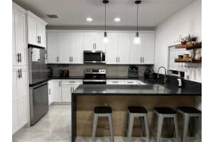 386 NW 12th Ave, Florida City, FL 33034, Sold 10/03/24