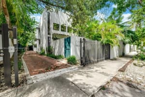 3122 Mary St, Coconut Grove, FL 33133, Sold 10/04/24