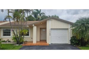 11769 SW 108th Ln, Miami, FL 33186, Sold 10/31/24
