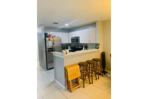 163 Hidden Ct Rd # I-51, Hollywood, FL 33023, Sold 10/25/24