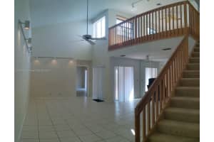 18032 NW 63rd Ct, Hialeah, FL 33015, Sold 10/30/24