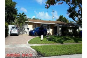 620 SW 69th Terrace, Pembroke Pines, FL 33023, Sold 10/04/24