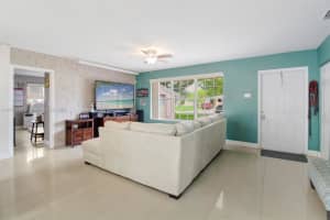 620 SW 69th Terrace, Pembroke Pines, FL 33023, Sold 10/04/24